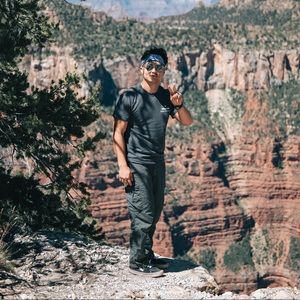 Meet your Posher, Issac